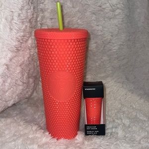 Starbucks cup and keychain